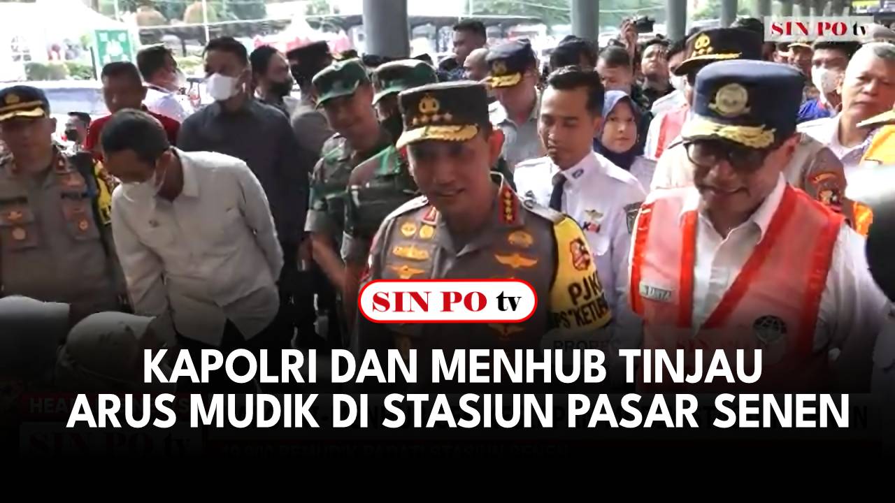 Kapolri Jenderal Listyo Sigit Prabowo bersama dengan Menteri Perhubungan Budi Karya Sumadi