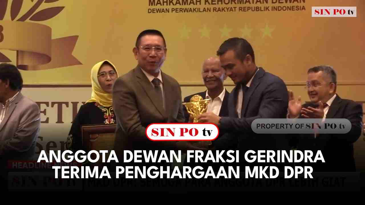 Anggota Dewan Fraksi Gerindra Terima Penghargaan MKD DPR