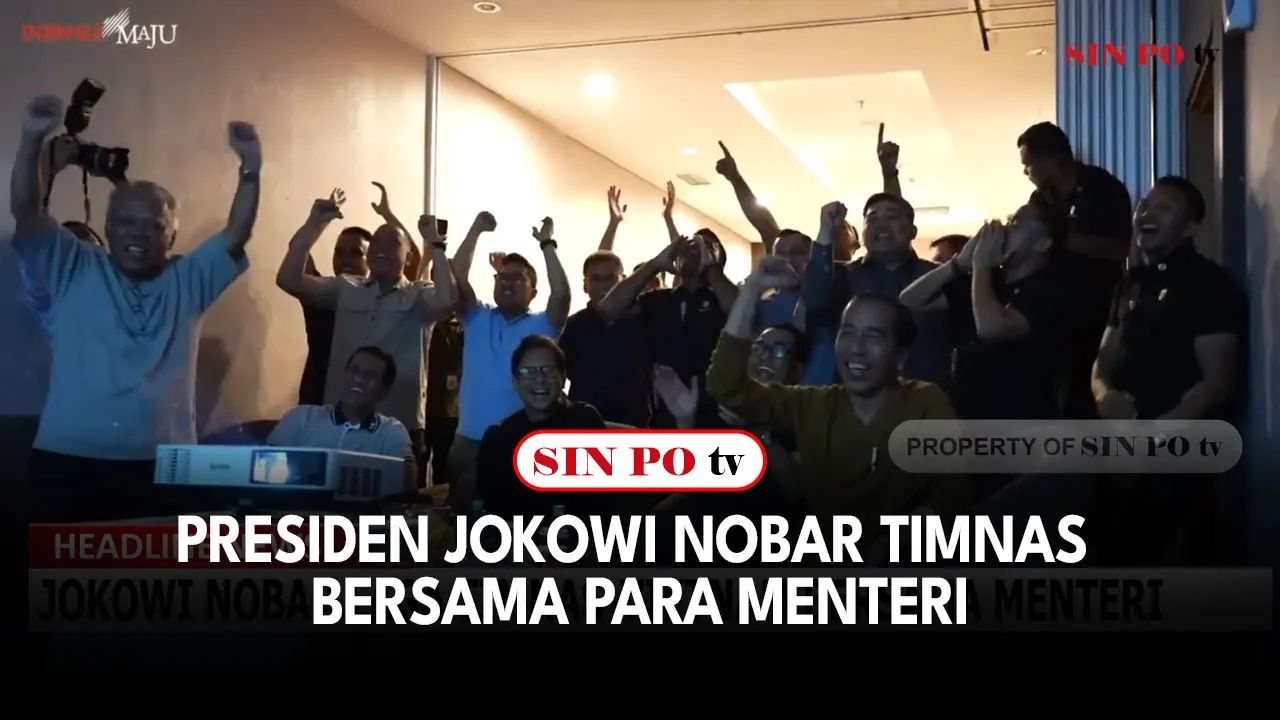Presiden Jokowi Nobar Timnas Bersama Para Menteri