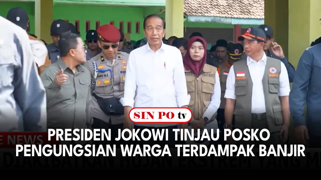 Presiden Jokowi Tinjau Posko Pengungsian Warga Terdampak Banjir